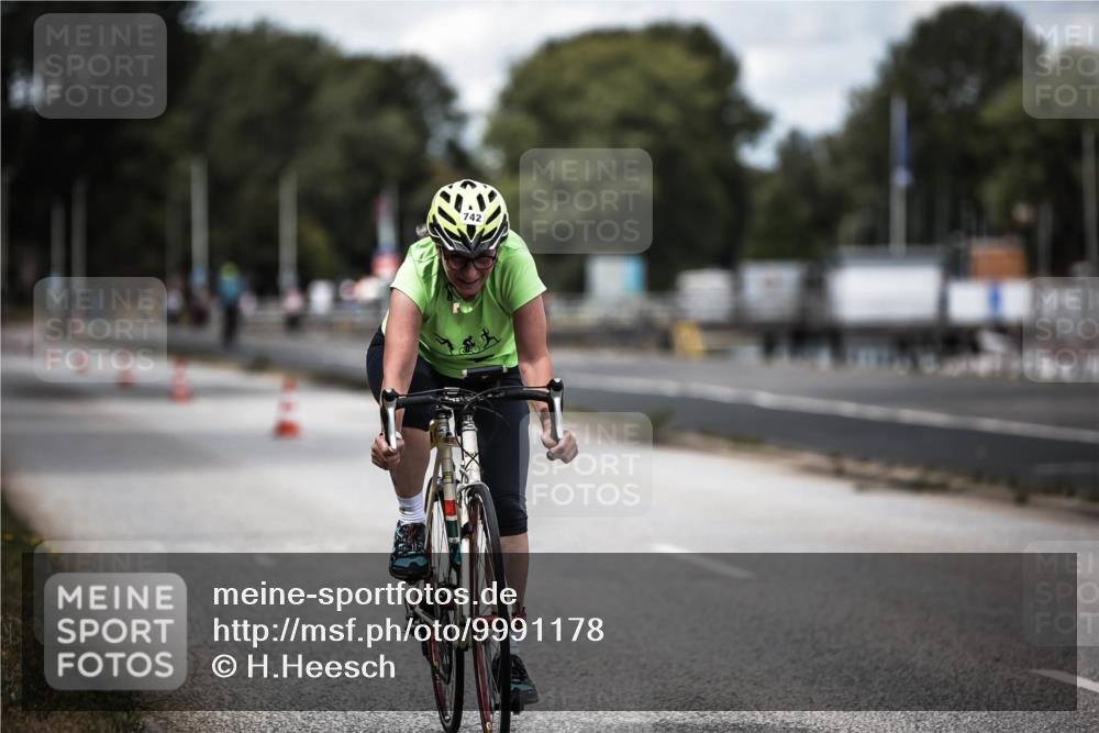 16.08.2026 - KN Förde Triathlon 2026 H.Heesch http://msf.ph/oto/9991178 16.08.2026 13:37:47 Radfahren 717 meine-sportfotos.de