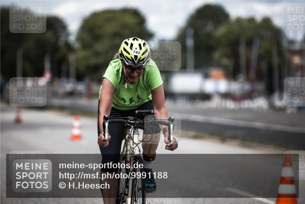 16.08.2026 - KN Förde Triathlon 2026 H.Heesch http://msf.ph/oto/9991188 16.08.2026 13:37:47 Radfahren 717 meine-sportfotos.de