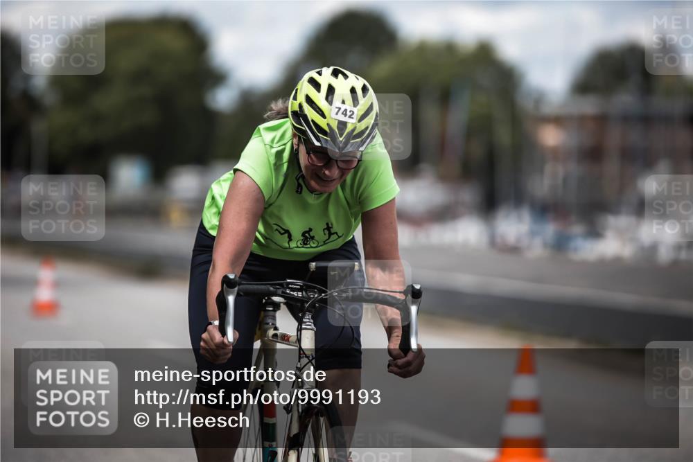 16.08.2026 - KN Förde Triathlon 2026 H.Heesch http://msf.ph/oto/9991193 16.08.2026 13:37:47 Radfahren 717 meine-sportfotos.de