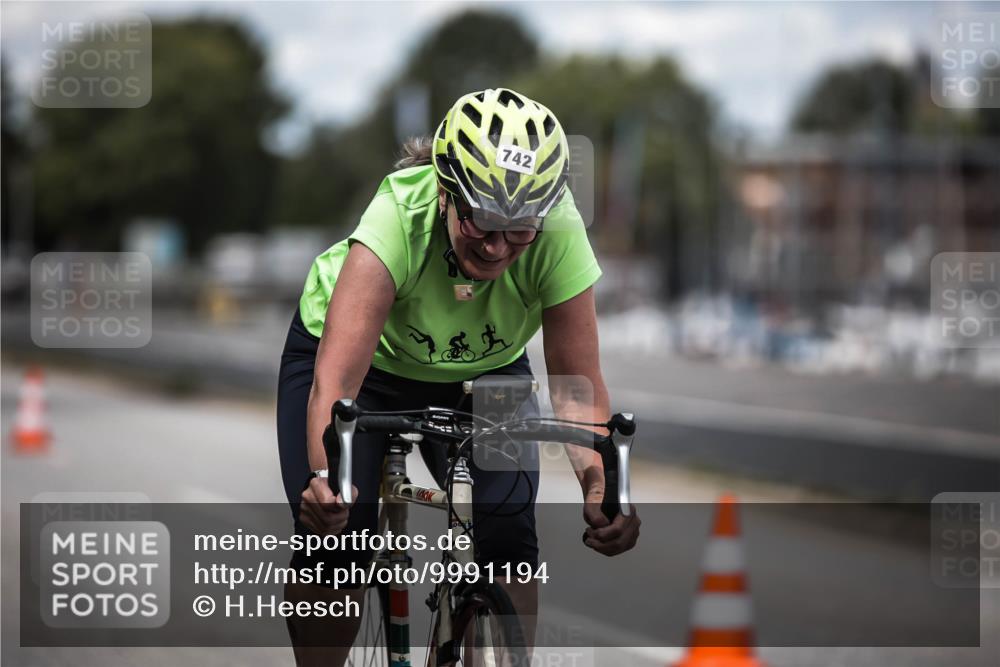 16.08.2026 - KN Förde Triathlon 2026 H.Heesch http://msf.ph/oto/9991194 16.08.2026 13:37:47 Radfahren 717 meine-sportfotos.de