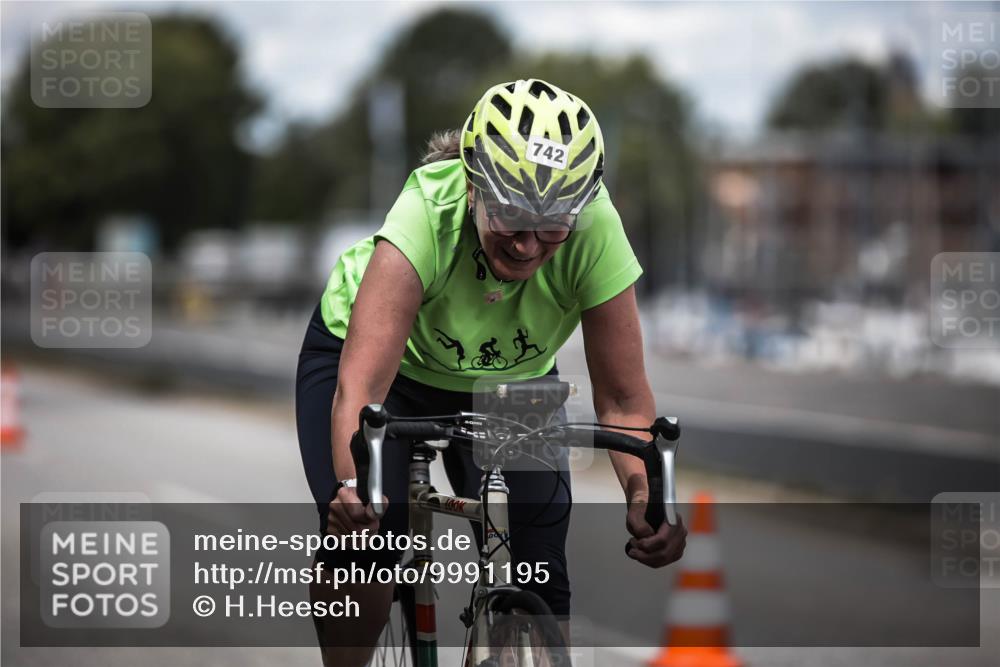 16.08.2026 - KN Förde Triathlon 2026 H.Heesch http://msf.ph/oto/9991195 16.08.2026 13:37:47 Radfahren 717 meine-sportfotos.de