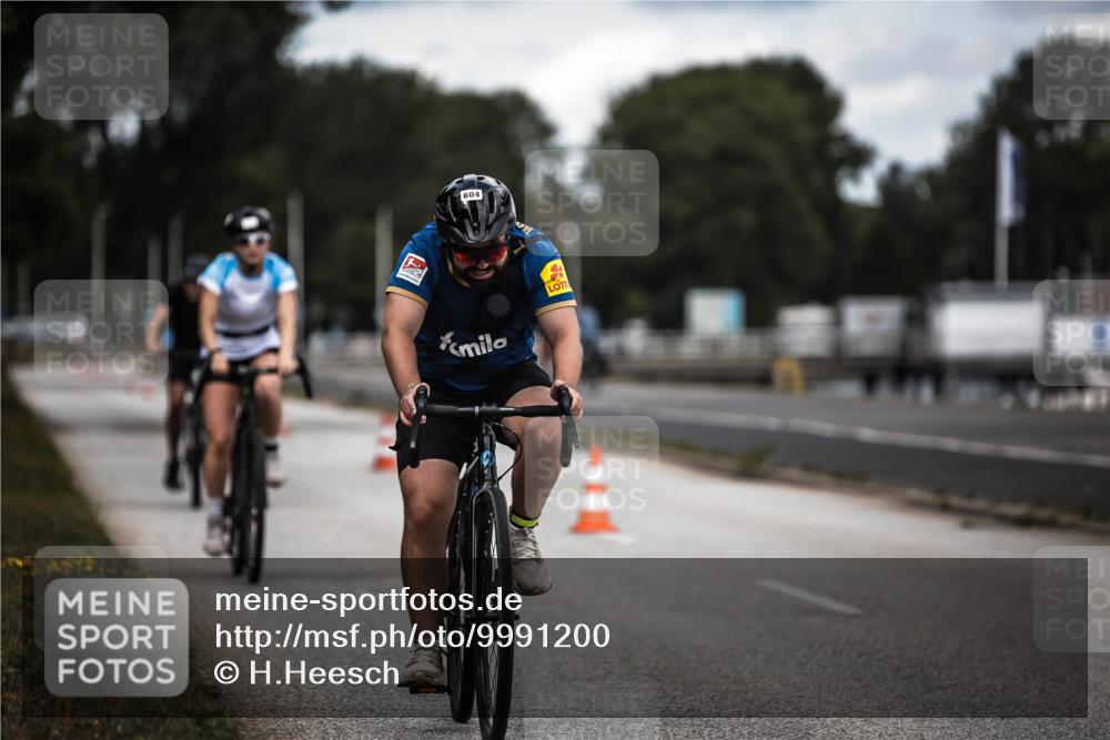 16.08.2026 - KN Förde Triathlon 2026 H.Heesch http://msf.ph/oto/9991200 16.08.2026 13:38:23 Radfahren  meine-sportfotos.de