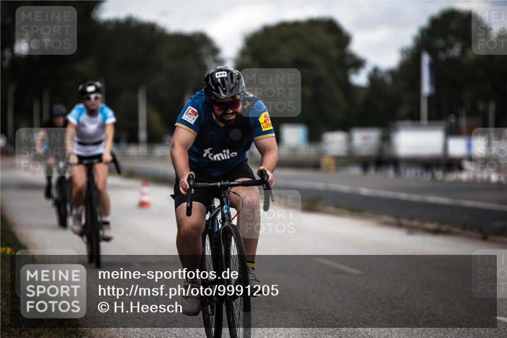 16.08.2026 - KN Förde Triathlon 2026 H.Heesch http://msf.ph/oto/9991205 16.08.2026 13:38:23 Radfahren  meine-sportfotos.de