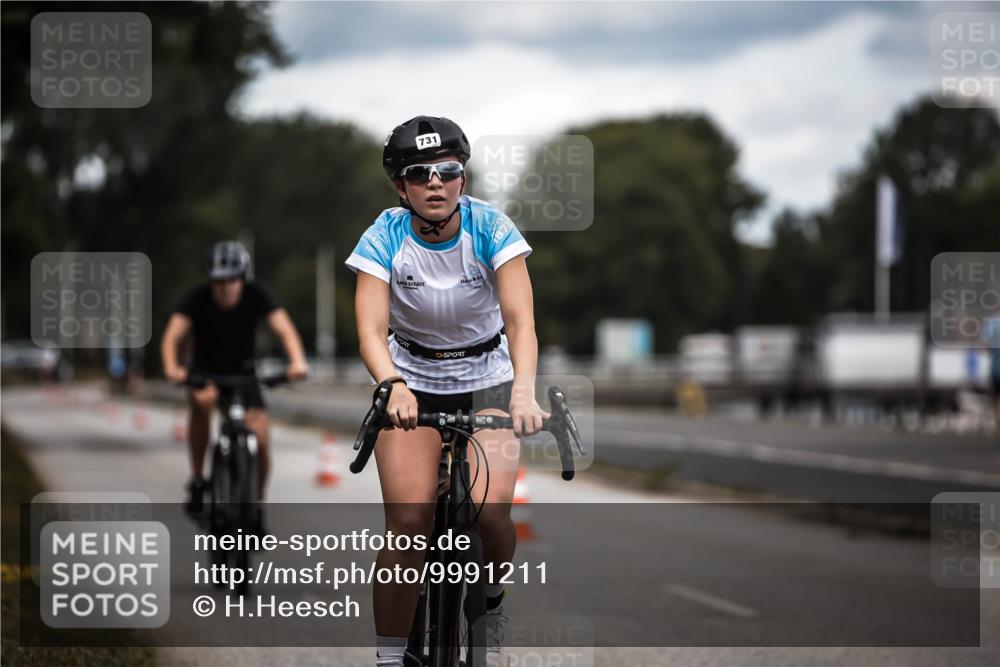 16.08.2026 - KN Förde Triathlon 2026 H.Heesch http://msf.ph/oto/9991211 16.08.2026 13:38:24 Radfahren  meine-sportfotos.de