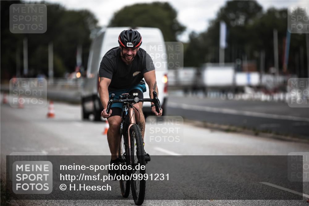 16.08.2026 - KN Förde Triathlon 2026 H.Heesch http://msf.ph/oto/9991231 16.08.2026 13:39:09 Radfahren  meine-sportfotos.de