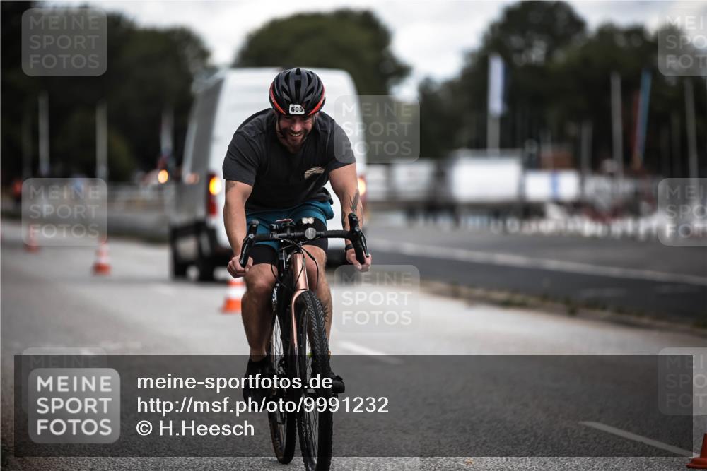 16.08.2026 - KN Förde Triathlon 2026 H.Heesch http://msf.ph/oto/9991232 16.08.2026 13:39:09 Radfahren  meine-sportfotos.de