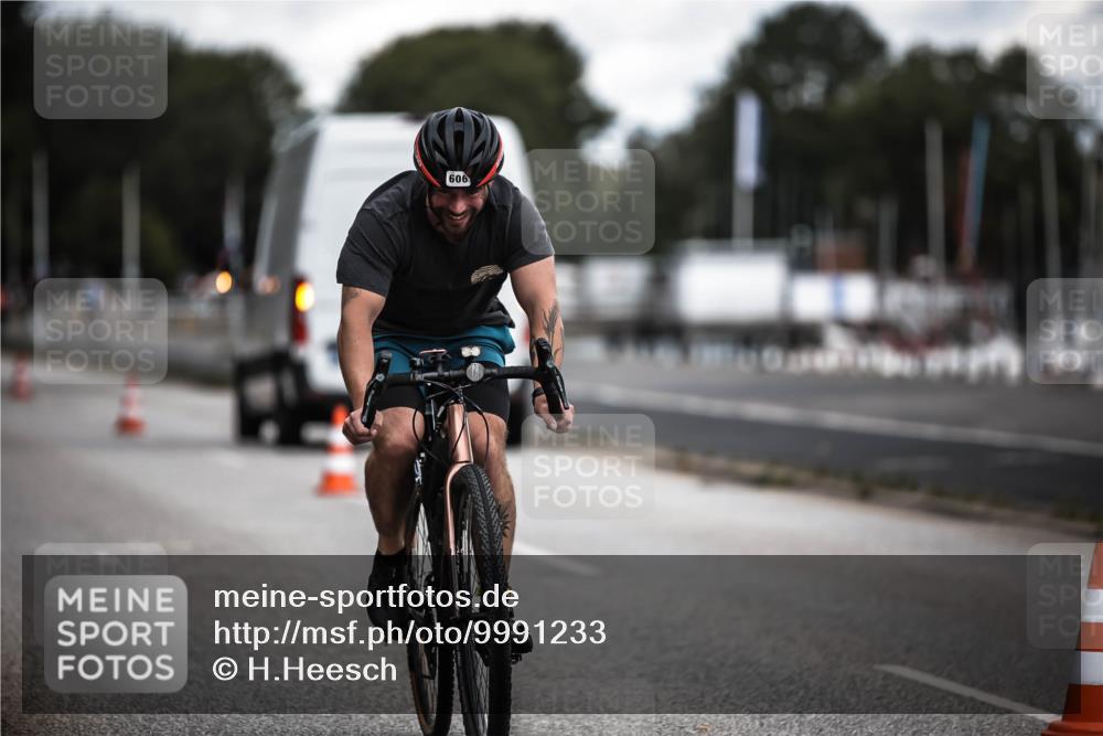 16.08.2026 - KN Förde Triathlon 2026 H.Heesch http://msf.ph/oto/9991233 16.08.2026 13:39:09 Radfahren  meine-sportfotos.de