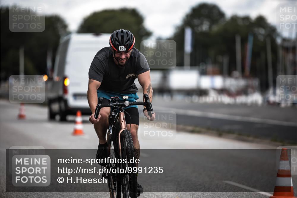 16.08.2026 - KN Förde Triathlon 2026 H.Heesch http://msf.ph/oto/9991235 16.08.2026 13:39:09 Radfahren  meine-sportfotos.de