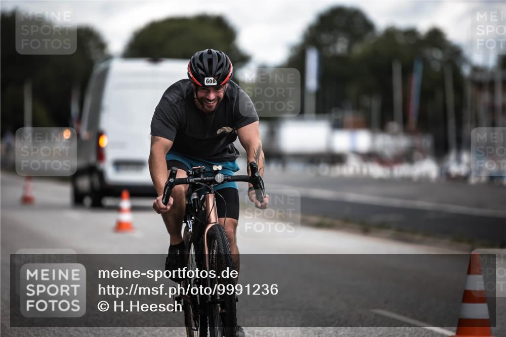 16.08.2026 - KN Förde Triathlon 2026 H.Heesch http://msf.ph/oto/9991236 16.08.2026 13:39:09 Radfahren  meine-sportfotos.de