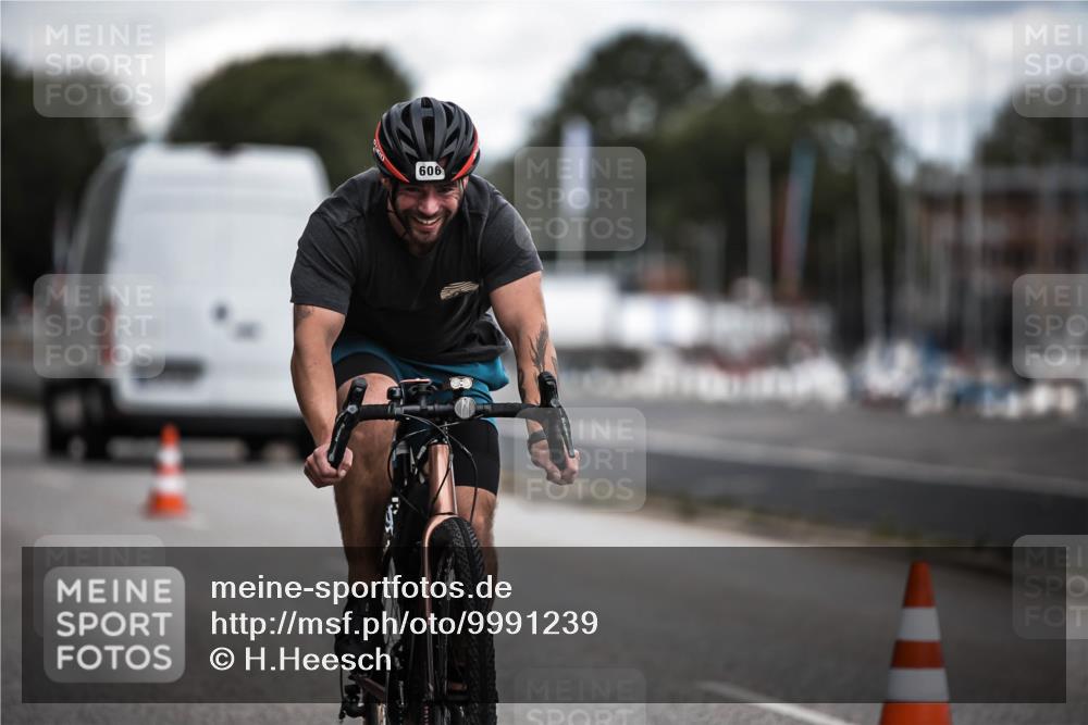 16.08.2026 - KN Förde Triathlon 2026 H.Heesch http://msf.ph/oto/9991239 16.08.2026 13:39:09 Radfahren  meine-sportfotos.de