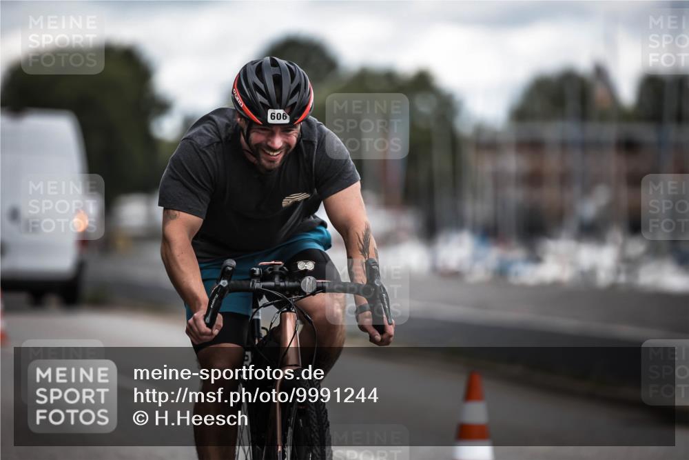 16.08.2026 - KN Förde Triathlon 2026 H.Heesch http://msf.ph/oto/9991244 16.08.2026 13:39:09 Radfahren  meine-sportfotos.de