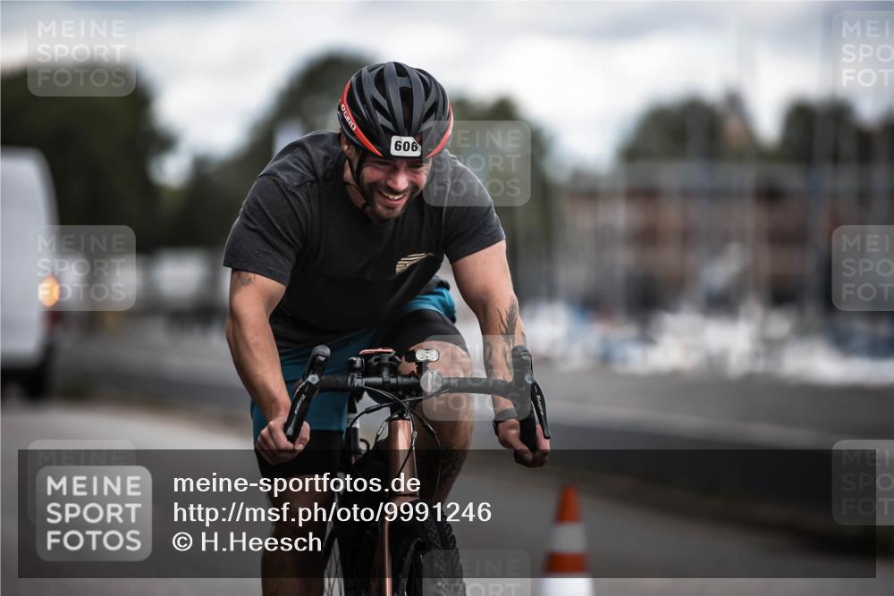 16.08.2026 - KN Förde Triathlon 2026 H.Heesch http://msf.ph/oto/9991246 16.08.2026 13:39:10 Radfahren  meine-sportfotos.de