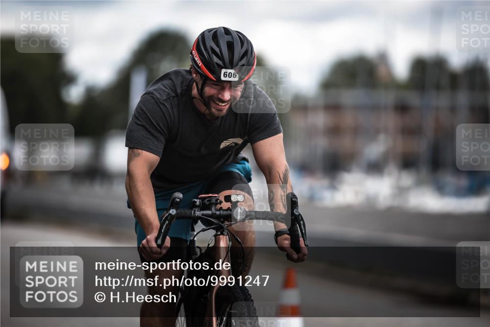 16.08.2026 - KN Förde Triathlon 2026 H.Heesch http://msf.ph/oto/9991247 16.08.2026 13:39:10 Radfahren  meine-sportfotos.de