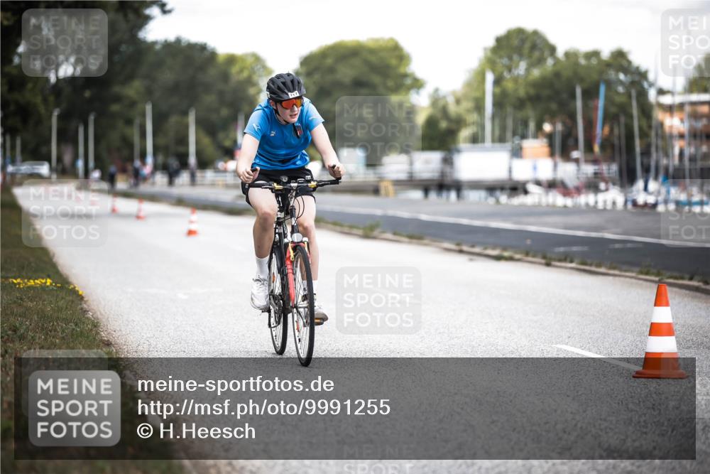 16.08.2026 - KN Förde Triathlon 2026 H.Heesch http://msf.ph/oto/9991255 16.08.2026 13:40:50 Radfahren  meine-sportfotos.de