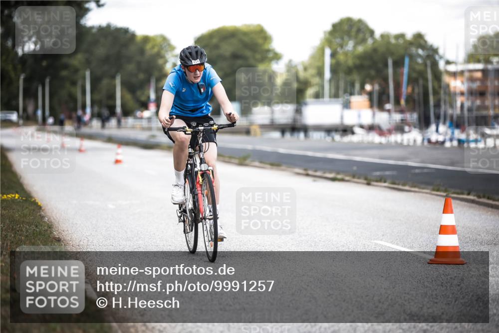 16.08.2026 - KN Förde Triathlon 2026 H.Heesch http://msf.ph/oto/9991257 16.08.2026 13:40:50 Radfahren  meine-sportfotos.de