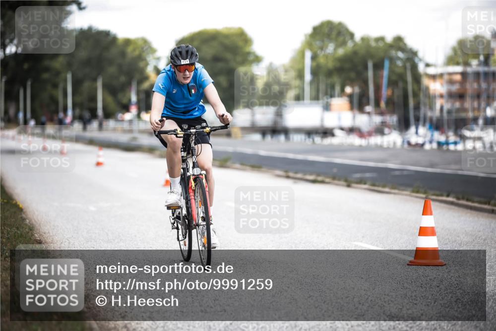 16.08.2026 - KN Förde Triathlon 2026 H.Heesch http://msf.ph/oto/9991259 16.08.2026 13:40:51 Radfahren  meine-sportfotos.de