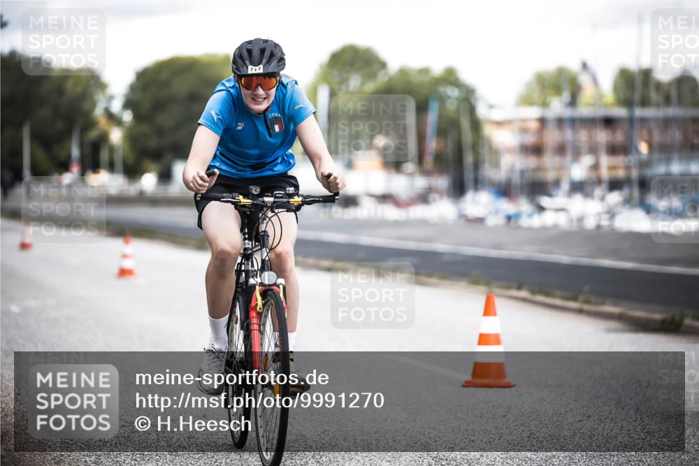 16.08.2026 - KN Förde Triathlon 2026 H.Heesch http://msf.ph/oto/9991270 16.08.2026 13:40:51 Radfahren  meine-sportfotos.de