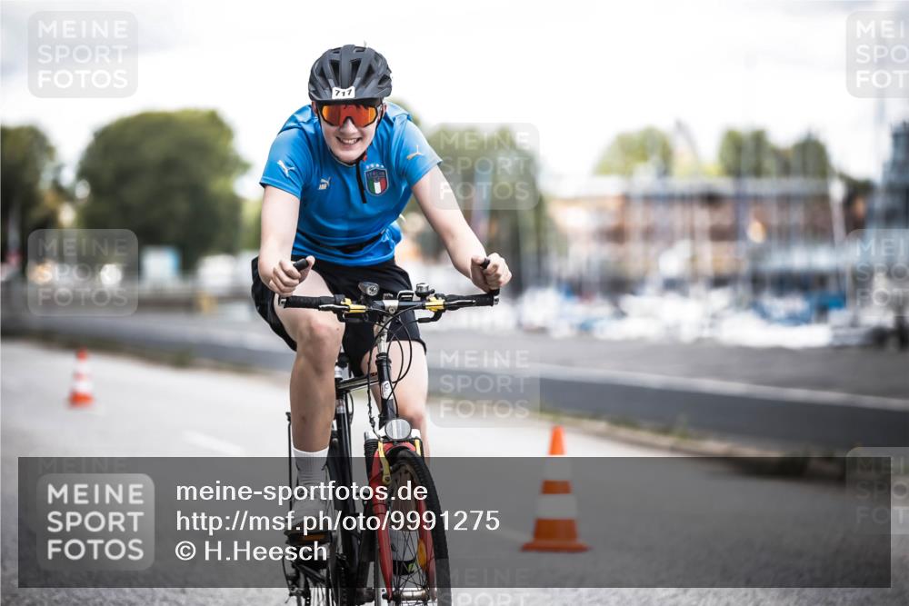 16.08.2026 - KN Förde Triathlon 2026 H.Heesch http://msf.ph/oto/9991275 16.08.2026 13:40:51 Radfahren  meine-sportfotos.de