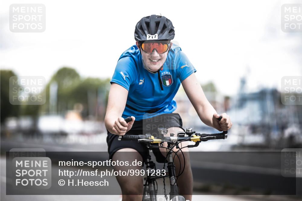 16.08.2026 - KN Förde Triathlon 2026 H.Heesch http://msf.ph/oto/9991283 16.08.2026 13:40:52 Radfahren  meine-sportfotos.de