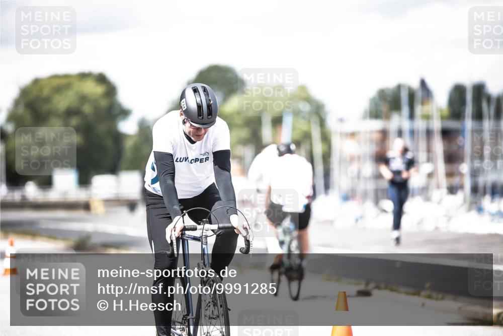 16.08.2026 - KN Förde Triathlon 2026 H.Heesch http://msf.ph/oto/9991285 16.08.2026 13:41:56 Radfahren  meine-sportfotos.de