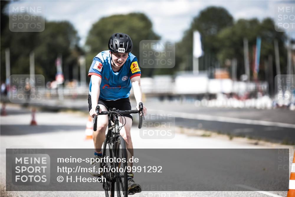 16.08.2026 - KN Förde Triathlon 2026 H.Heesch http://msf.ph/oto/9991292 16.08.2026 13:44:45 Radfahren  meine-sportfotos.de
