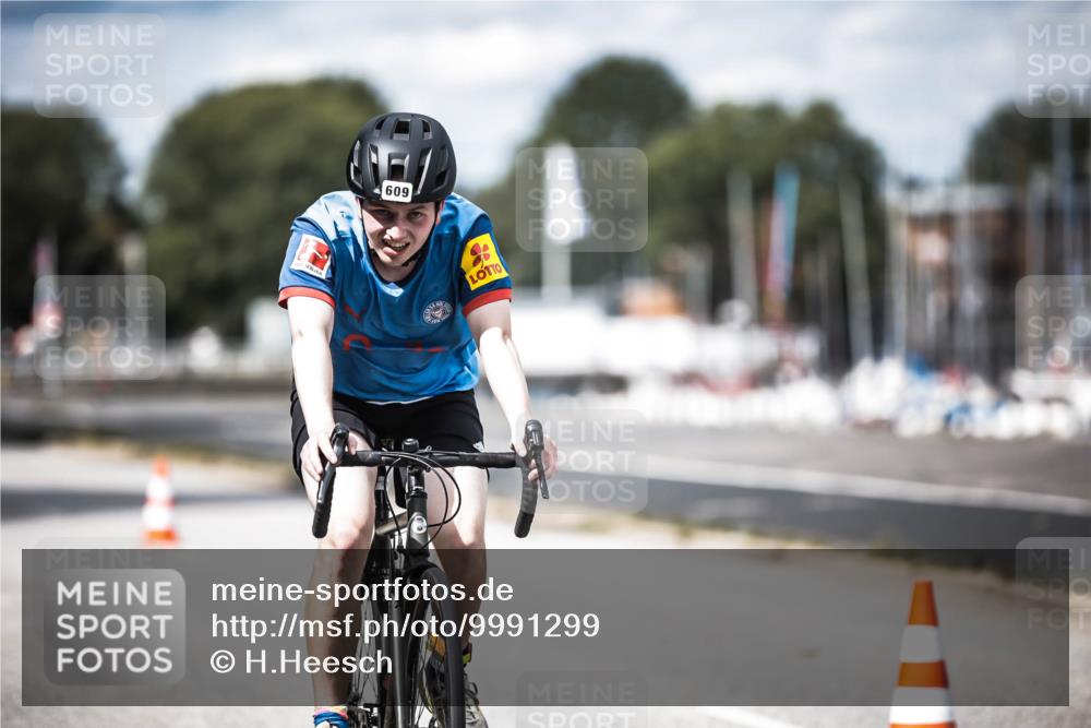 16.08.2026 - KN Förde Triathlon 2026 H.Heesch http://msf.ph/oto/9991299 16.08.2026 13:44:45 Radfahren  meine-sportfotos.de