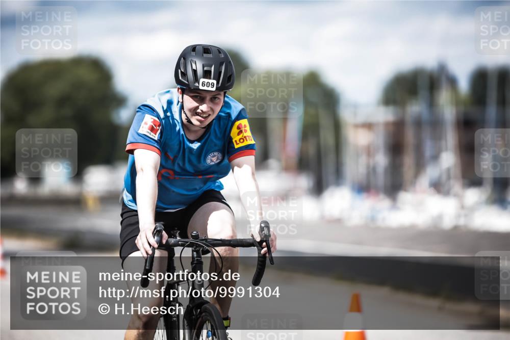 16.08.2026 - KN Förde Triathlon 2026 H.Heesch http://msf.ph/oto/9991304 16.08.2026 13:44:45 Radfahren  meine-sportfotos.de
