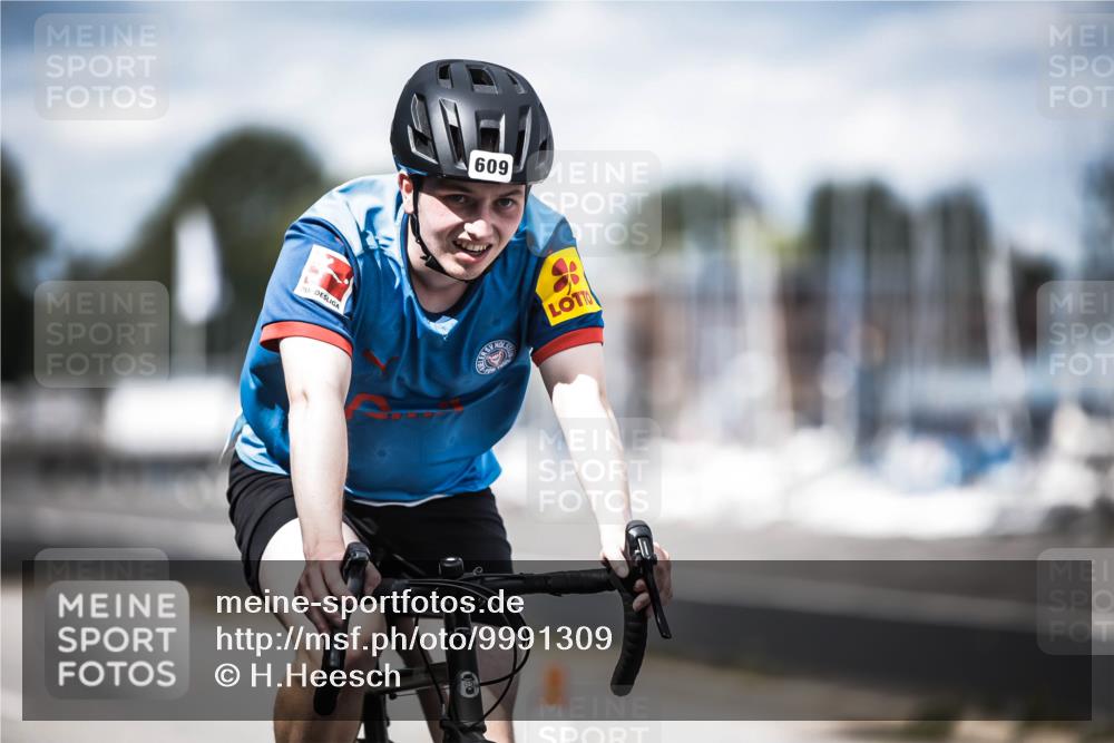 16.08.2026 - KN Förde Triathlon 2026 H.Heesch http://msf.ph/oto/9991309 16.08.2026 13:44:46 Radfahren  meine-sportfotos.de