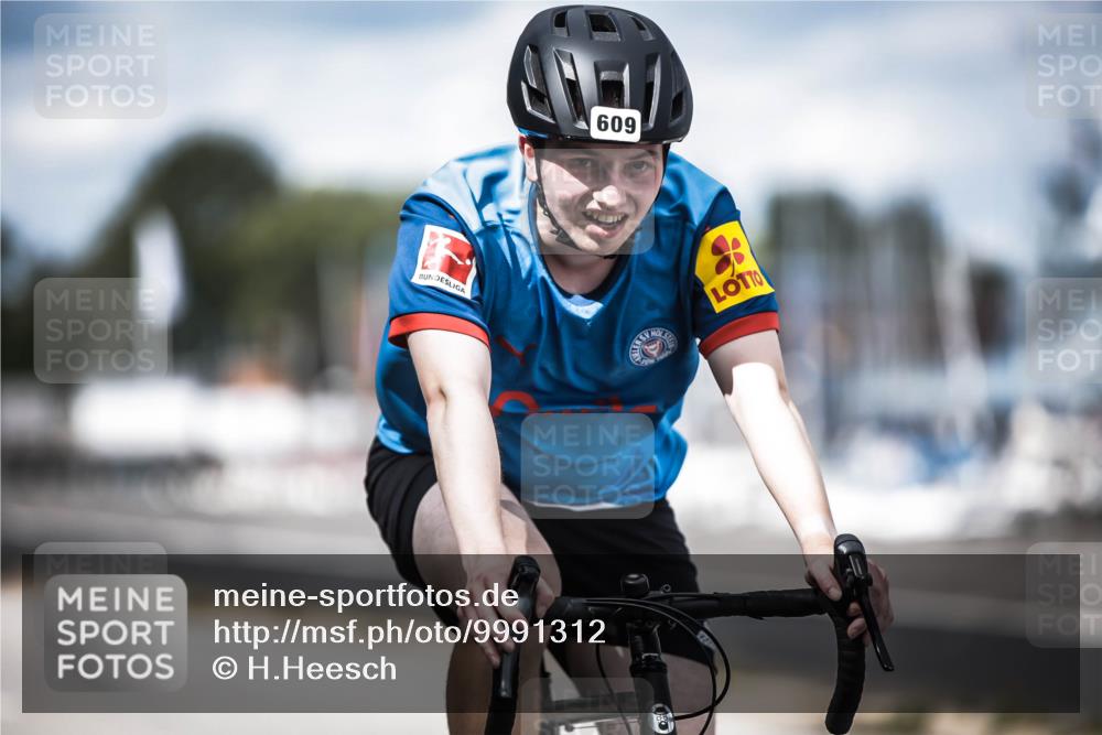16.08.2026 - KN Förde Triathlon 2026 H.Heesch http://msf.ph/oto/9991312 16.08.2026 13:44:46 Radfahren  meine-sportfotos.de
