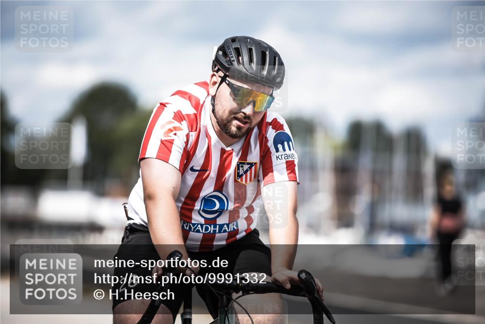 16.08.2026 - KN Förde Triathlon 2026 H.Heesch http://msf.ph/oto/9991332 16.08.2026 13:45:10 Radfahren  meine-sportfotos.de
