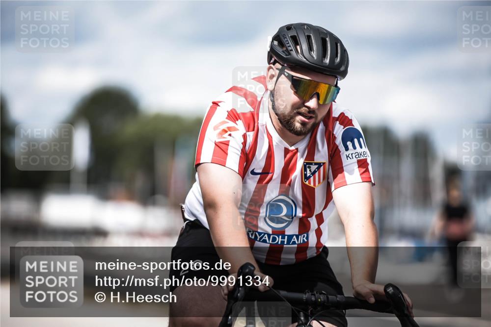 16.08.2026 - KN Förde Triathlon 2026 H.Heesch http://msf.ph/oto/9991334 16.08.2026 13:45:10 Radfahren  meine-sportfotos.de