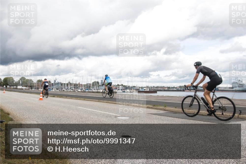 16.08.2026 - KN Förde Triathlon 2026 H.Heesch http://msf.ph/oto/9991347 16.08.2026 13:12:33 Radfahren 531, 575, 719 meine-sportfotos.de