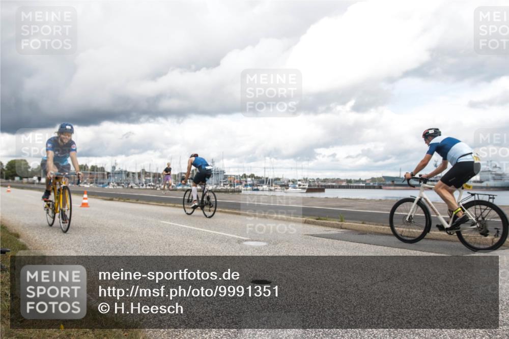 16.08.2026 - KN Förde Triathlon 2026 H.Heesch http://msf.ph/oto/9991351 16.08.2026 13:12:53 Radfahren 514, 595, 708 meine-sportfotos.de