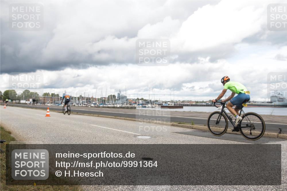 16.08.2026 - KN Förde Triathlon 2026 H.Heesch http://msf.ph/oto/9991364 16.08.2026 13:13:21 Radfahren 569, 573, 587, 721 meine-sportfotos.de