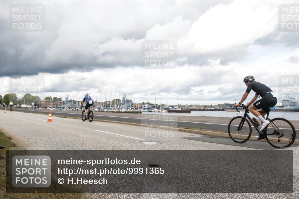 16.08.2026 - KN Förde Triathlon 2026 H.Heesch http://msf.ph/oto/9991365 16.08.2026 13:13:26 Radfahren 515, 569 meine-sportfotos.de
