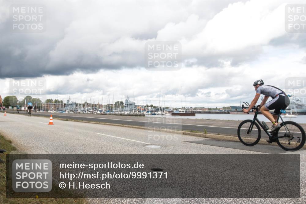 16.08.2026 - KN Förde Triathlon 2026 H.Heesch http://msf.ph/oto/9991371 16.08.2026 13:13:40 Radfahren 506, 577 meine-sportfotos.de