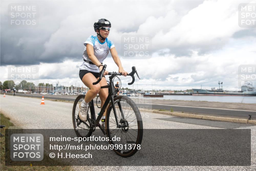 16.08.2026 - KN Förde Triathlon 2026 H.Heesch http://msf.ph/oto/9991378 16.08.2026 13:13:55 Radfahren 511, 535, 567, 608, 731 meine-sportfotos.de
