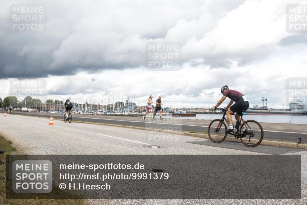16.08.2026 - KN Förde Triathlon 2026 H.Heesch http://msf.ph/oto/9991379 16.08.2026 13:13:56 Radfahren 511, 535, 608, 731 meine-sportfotos.de