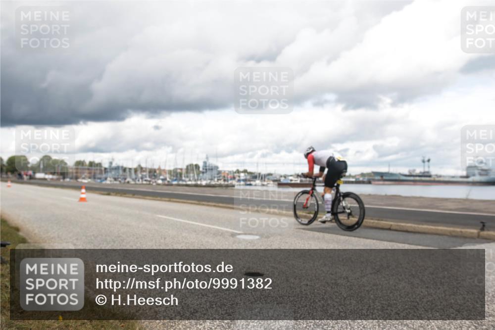 16.08.2026 - KN Förde Triathlon 2026 H.Heesch http://msf.ph/oto/9991382 16.08.2026 13:14:08 Radfahren 509, 545 meine-sportfotos.de
