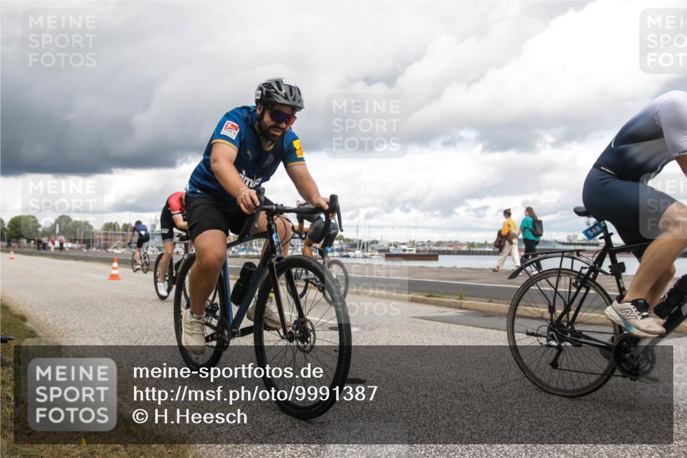 16.08.2026 - KN Förde Triathlon 2026 H.Heesch http://msf.ph/oto/9991387 16.08.2026 13:14:19 Radfahren 540, 548, 561, 568, 604, 610, 611, 705, 740 meine-sportfotos.de
