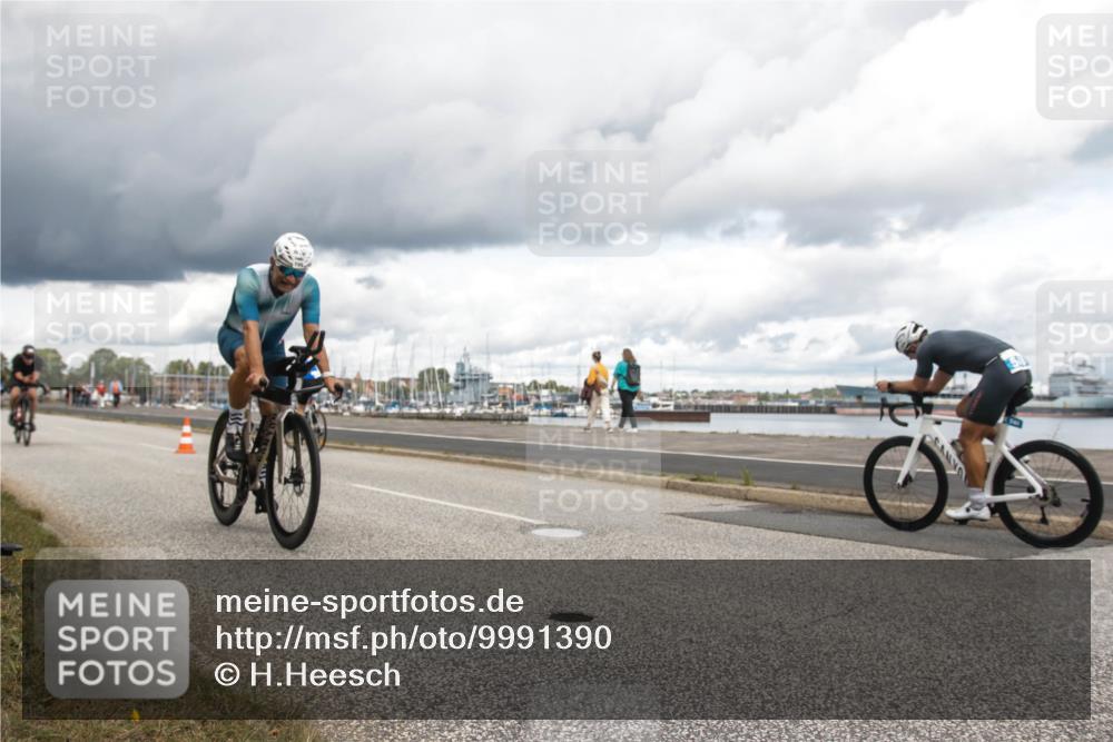 16.08.2026 - KN Förde Triathlon 2026 H.Heesch http://msf.ph/oto/9991390 16.08.2026 13:14:24 Radfahren 546, 555, 561, 568, 610, 705, 740 meine-sportfotos.de