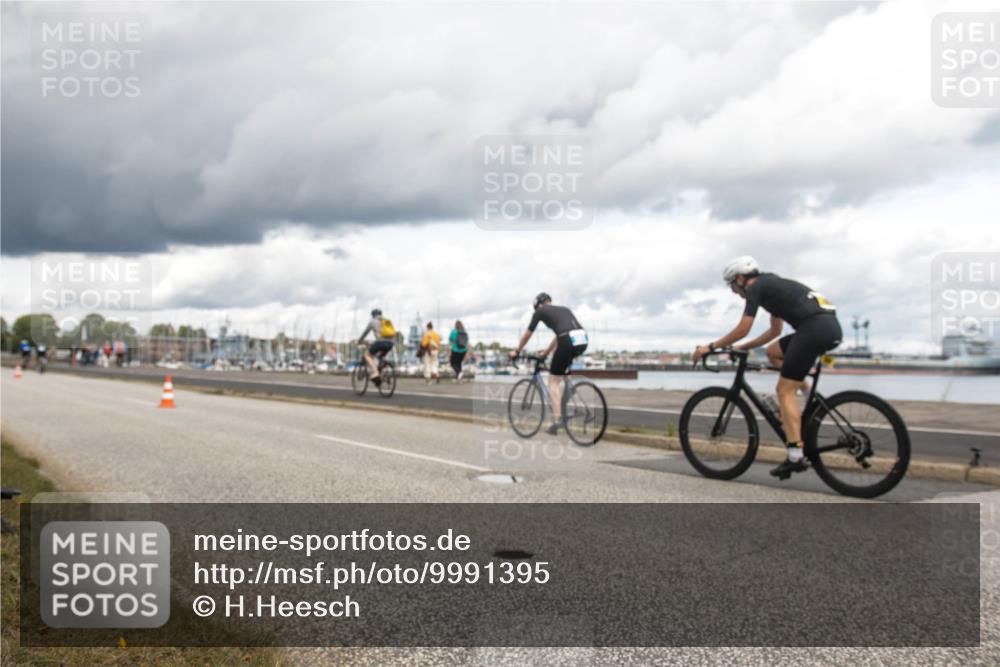 16.08.2026 - KN Förde Triathlon 2026 H.Heesch http://msf.ph/oto/9991395 16.08.2026 13:14:27 Radfahren 546, 555, 583 meine-sportfotos.de