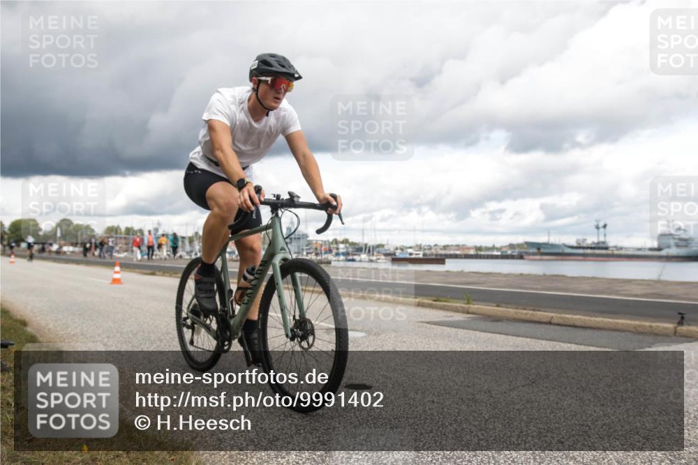 16.08.2026 - KN Förde Triathlon 2026 H.Heesch http://msf.ph/oto/9991402 16.08.2026 13:14:41 Radfahren 528, 533, 724, 726, 739 meine-sportfotos.de