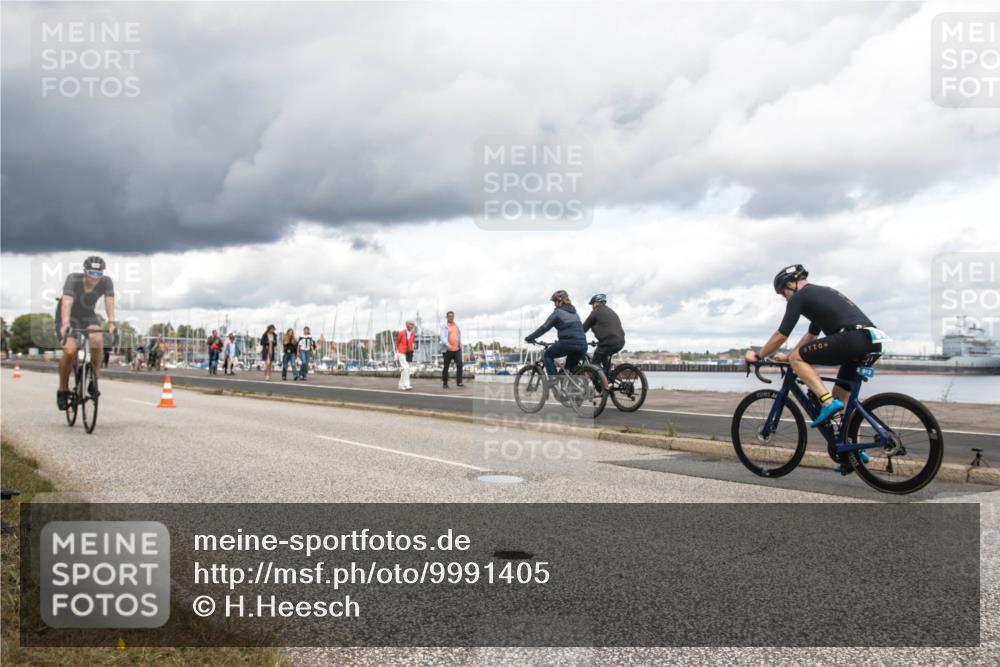 16.08.2026 - KN Förde Triathlon 2026 H.Heesch http://msf.ph/oto/9991405 16.08.2026 13:14:55 Radfahren 550 meine-sportfotos.de
