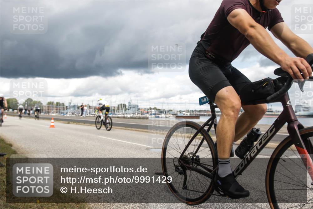 16.08.2026 - KN Förde Triathlon 2026 H.Heesch http://msf.ph/oto/9991429 16.08.2026 13:16:19 Radfahren 519, 520, 535, 552, 565, 567, 585, 715, 717, 727 meine-sportfotos.de