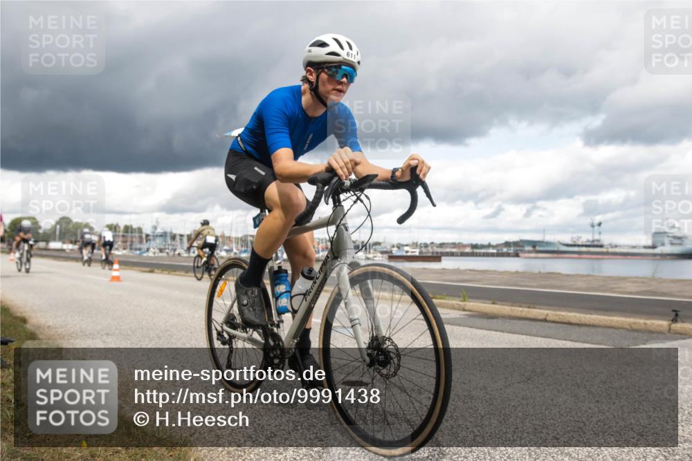 16.08.2026 - KN Förde Triathlon 2026 H.Heesch http://msf.ph/oto/9991438 16.08.2026 13:16:29 Radfahren 545, 579, 611, 725 meine-sportfotos.de