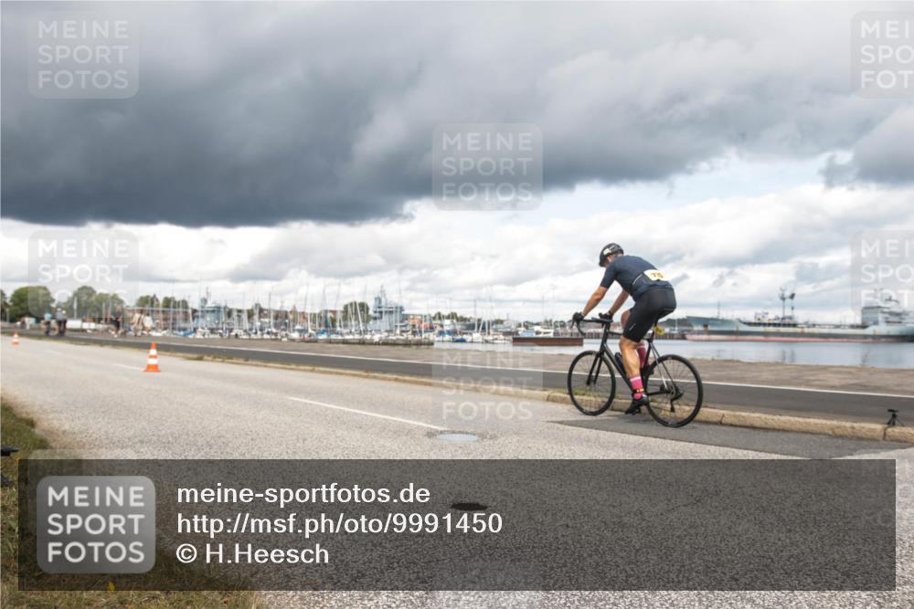 16.08.2026 - KN Förde Triathlon 2026 H.Heesch http://msf.ph/oto/9991450 16.08.2026 13:17:11 Radfahren 507, 524, 562, 586 meine-sportfotos.de