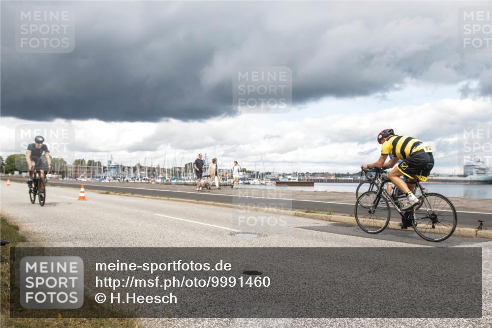 16.08.2026 - KN Förde Triathlon 2026 H.Heesch http://msf.ph/oto/9991460 16.08.2026 13:17:34 Radfahren 196, 594, 610 meine-sportfotos.de