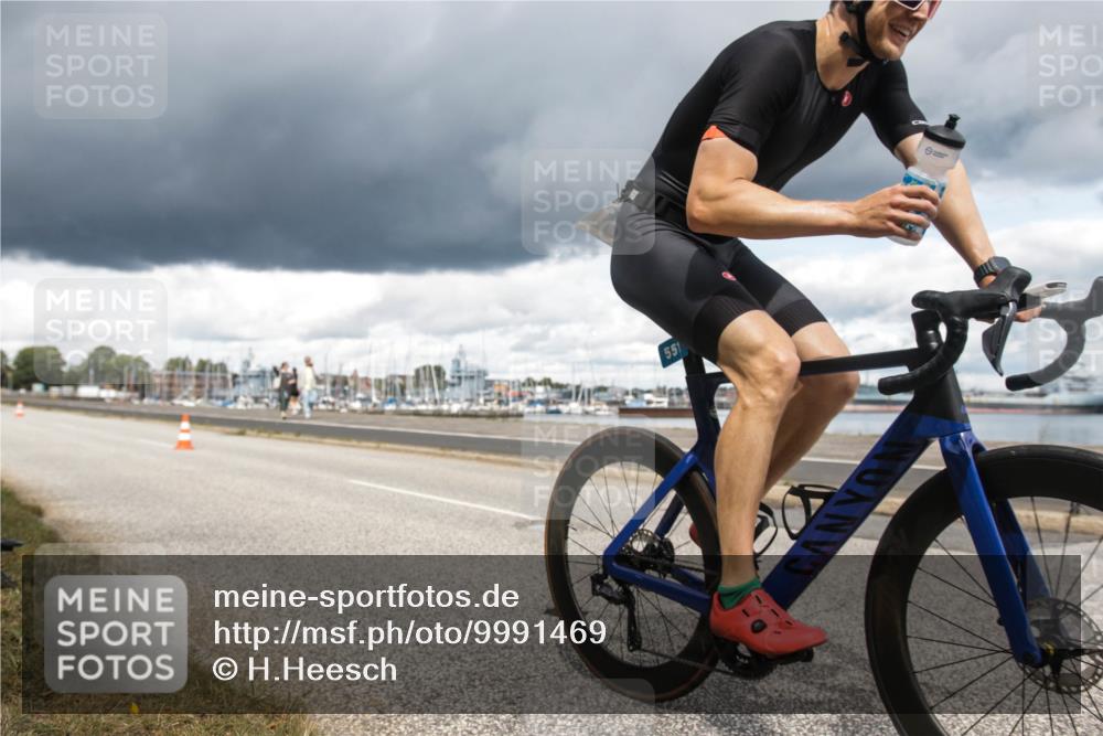 16.08.2026 - KN Förde Triathlon 2026 H.Heesch http://msf.ph/oto/9991469 16.08.2026 13:18:13 Radfahren 557, 720, 738 meine-sportfotos.de