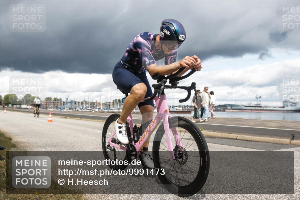 16.08.2026 - KN Förde Triathlon 2026 H.Heesch http://msf.ph/oto/9991473 16.08.2026 13:18:27 Radfahren 590, 602, 607 meine-sportfotos.de